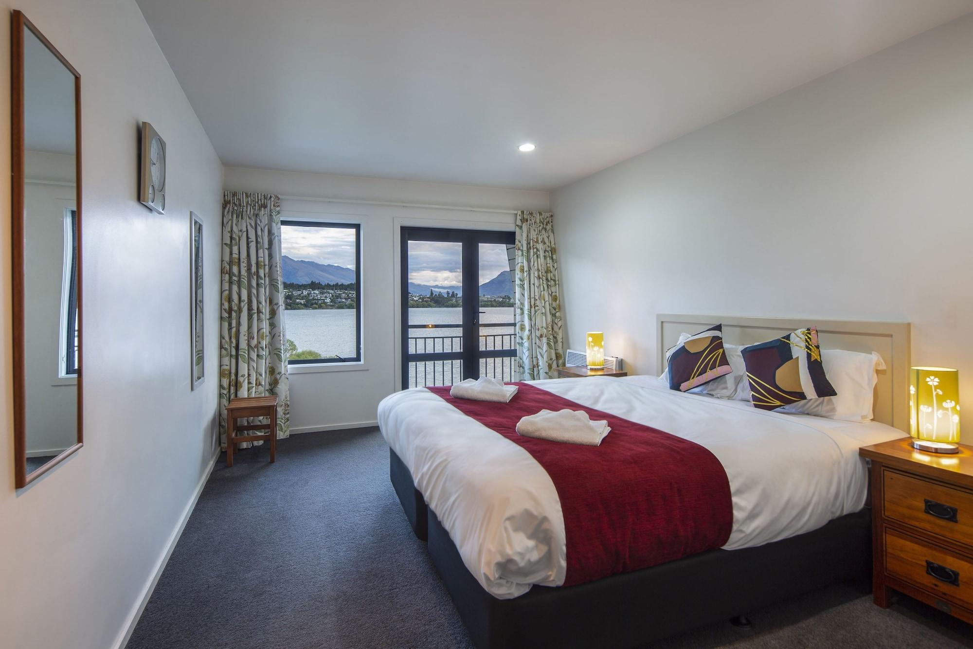 Mantra The Point Aparthotel Queenstown Exterior photo