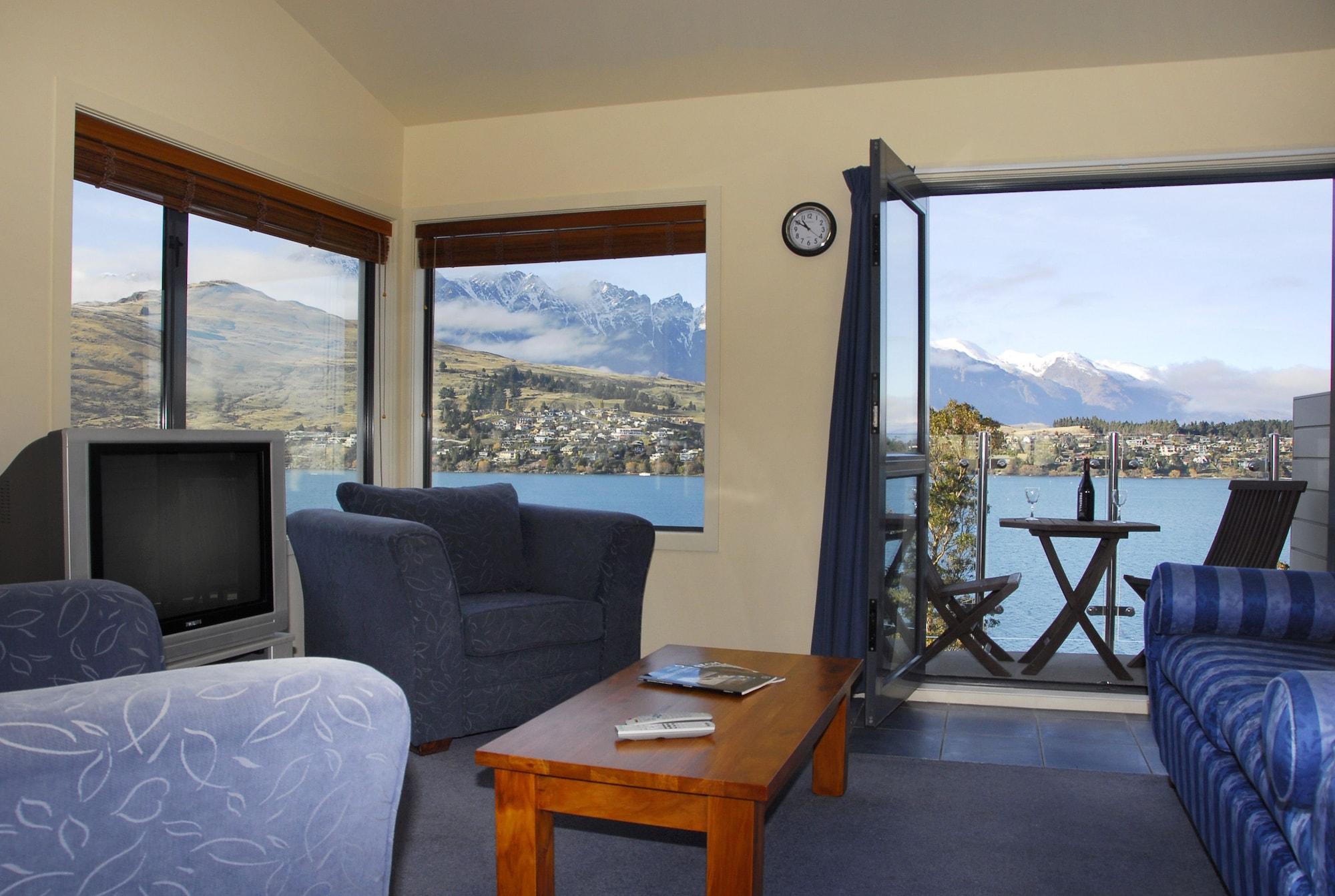 Mantra The Point Aparthotel Queenstown Exterior photo