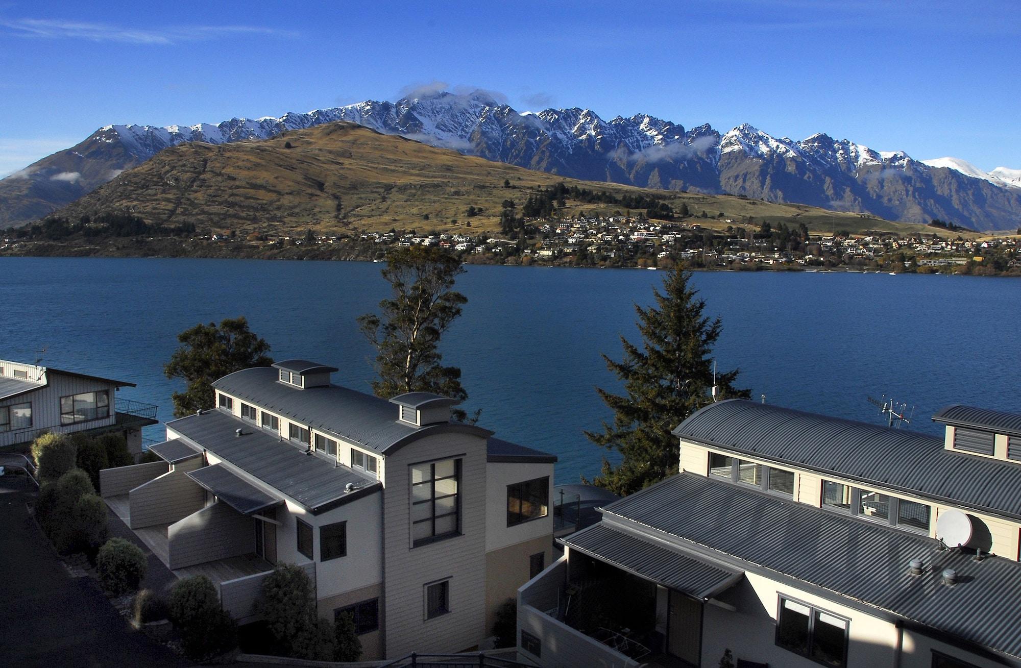 Mantra The Point Aparthotel Queenstown Exterior photo