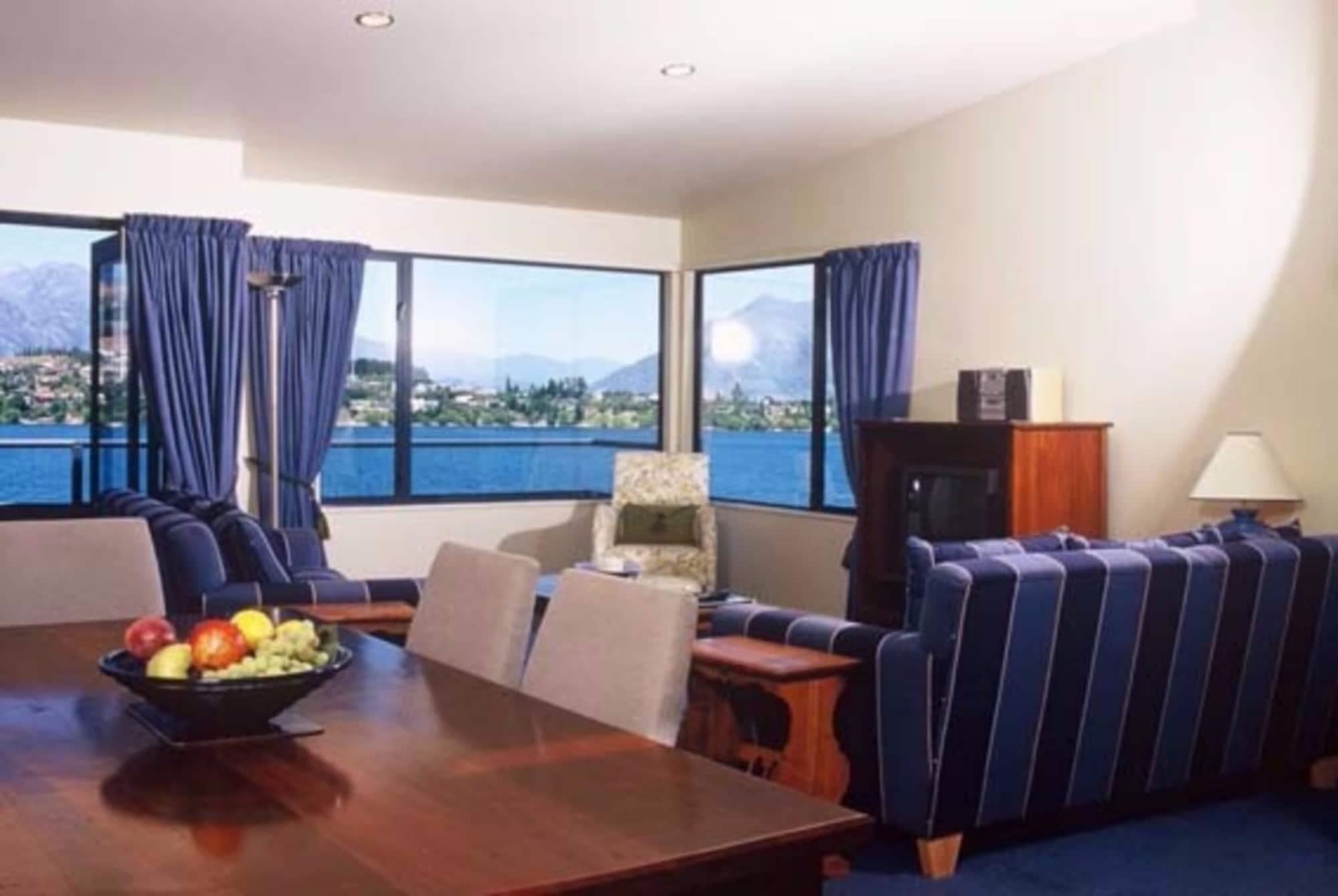 Mantra The Point Aparthotel Queenstown Exterior photo