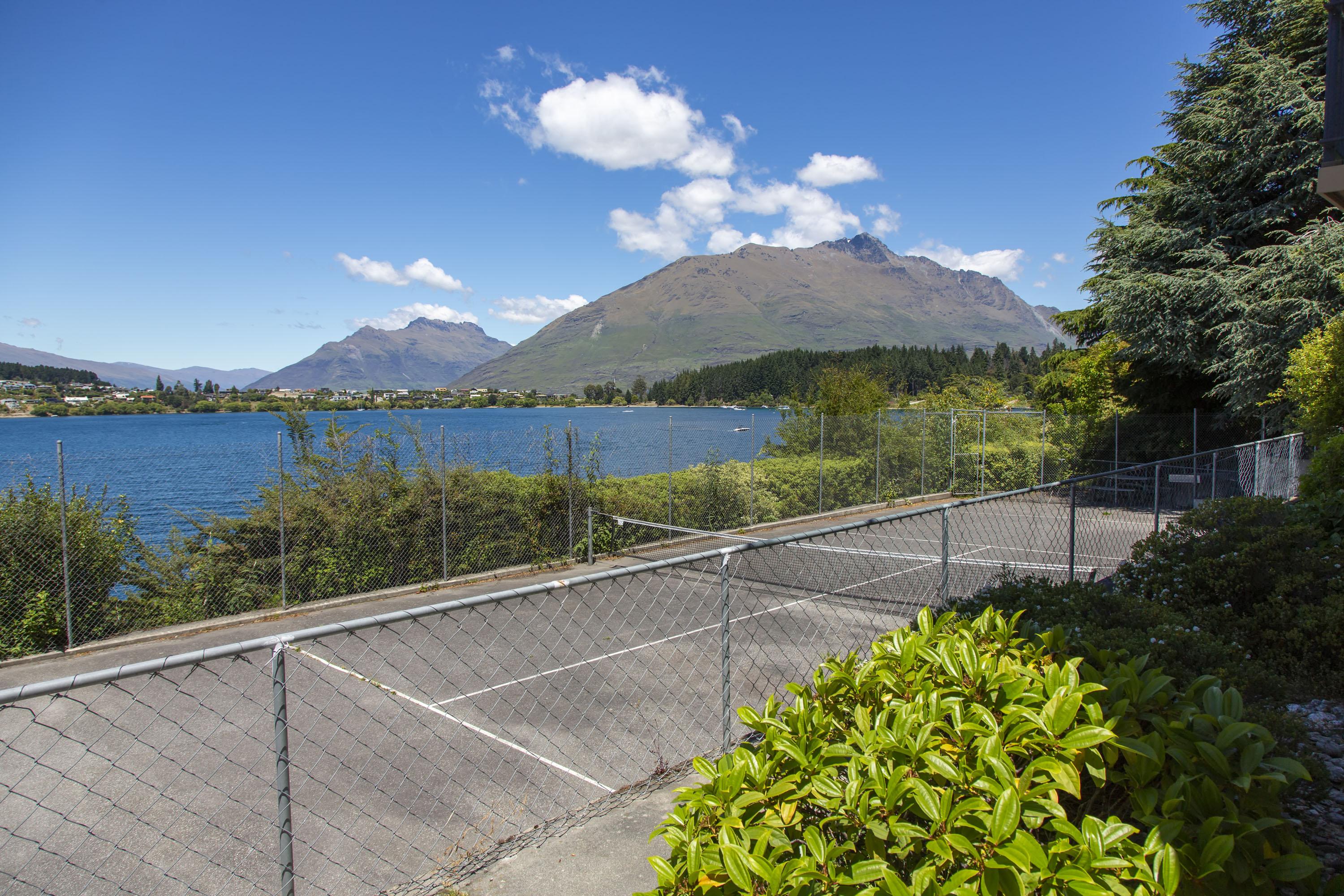 Mantra The Point Aparthotel Queenstown Exterior photo
