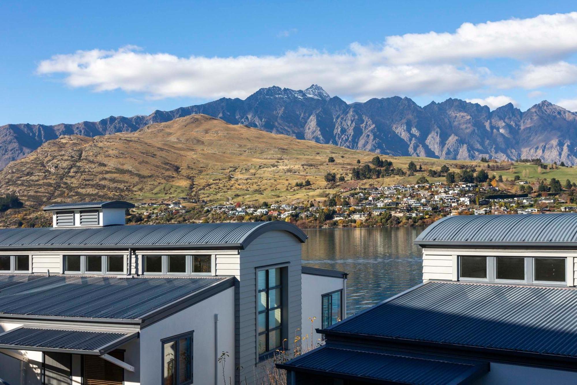 Mantra The Point Aparthotel Queenstown Exterior photo