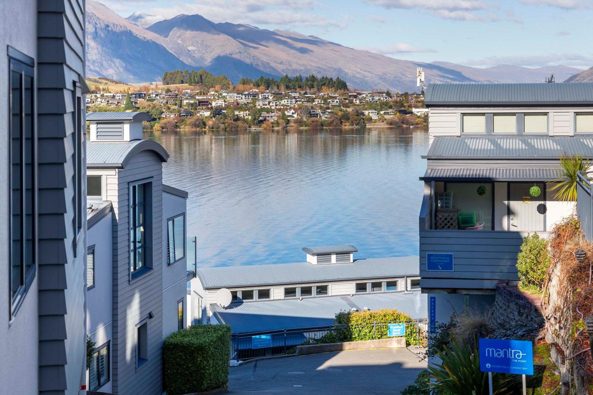 Mantra The Point Aparthotel Queenstown Exterior photo