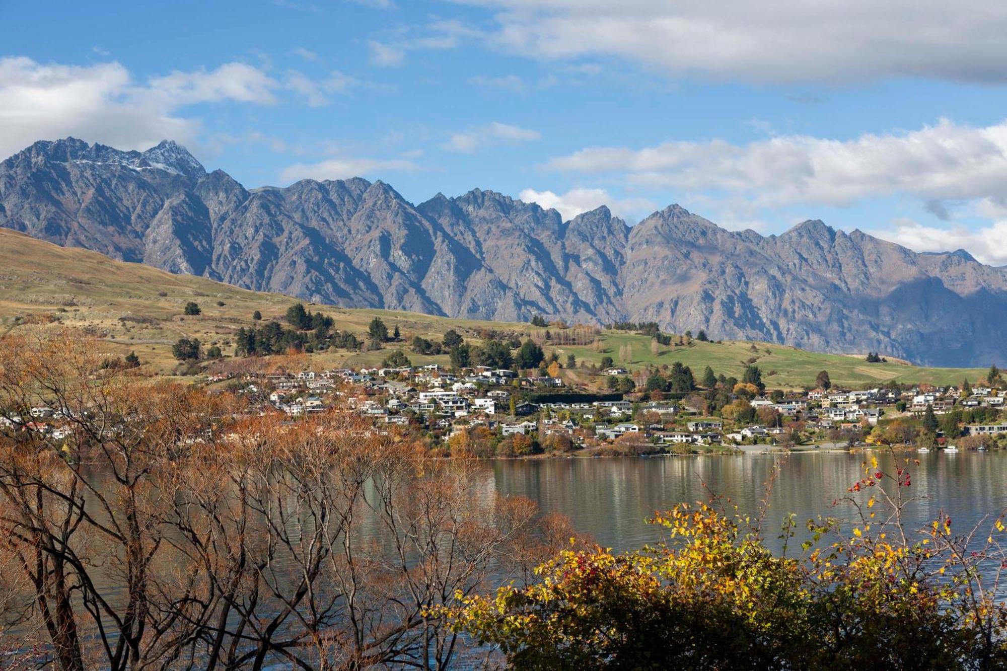 Mantra The Point Aparthotel Queenstown Exterior photo