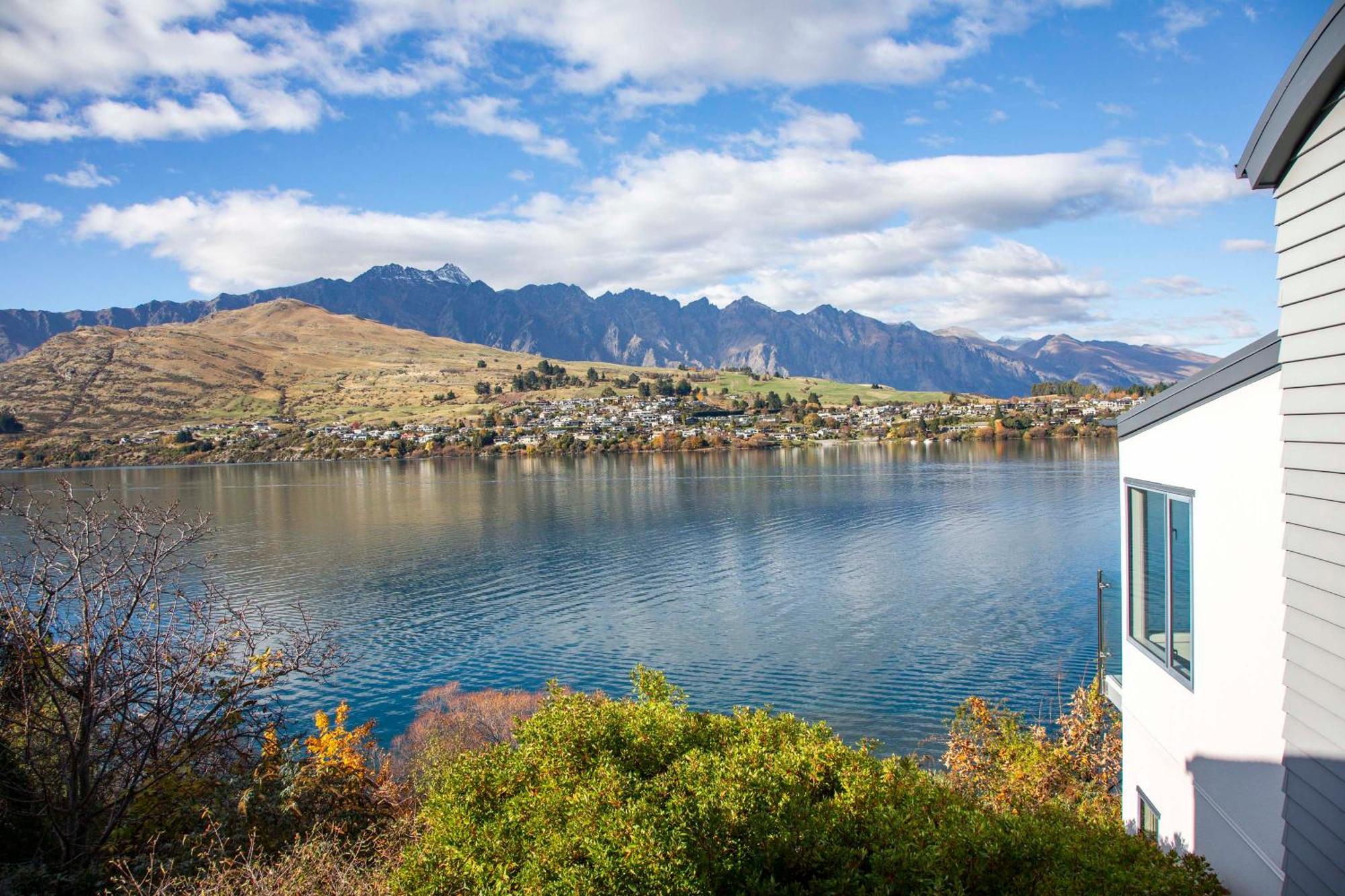 Mantra The Point Aparthotel Queenstown Exterior photo