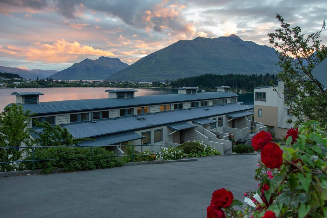 Mantra The Point Aparthotel Queenstown Exterior photo