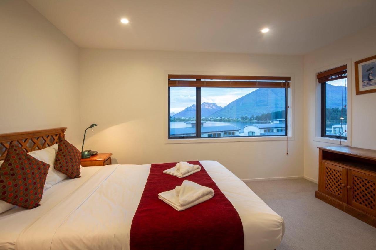 Mantra The Point Aparthotel Queenstown Exterior photo